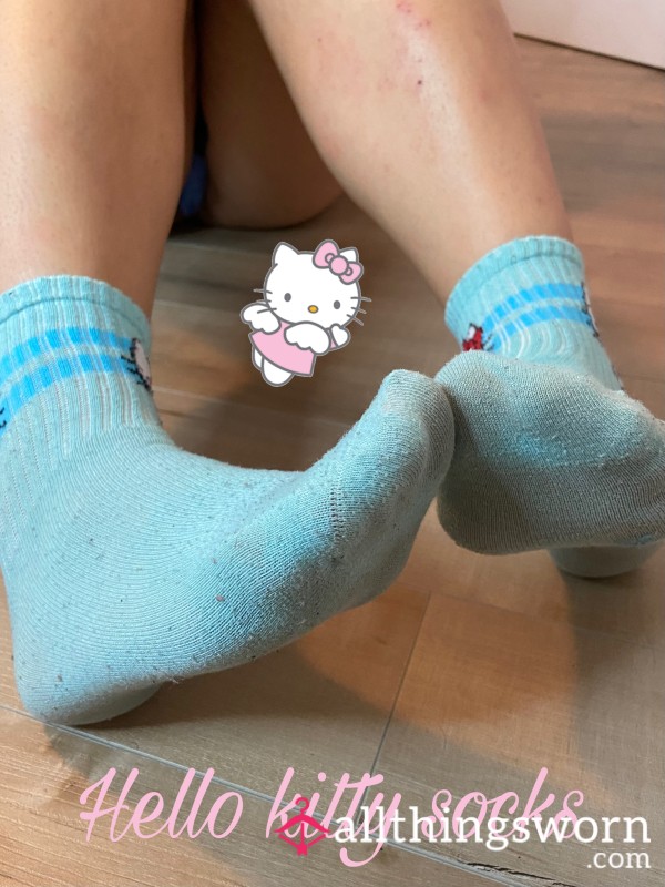 💕HELLO KITTY Socks💗