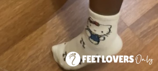 Hello Kitty Socks 🍒