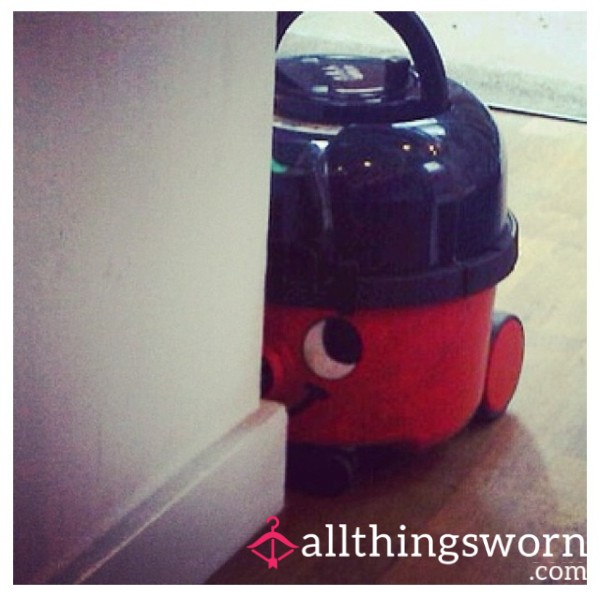 Henry Hoover Has A Good Old Suck