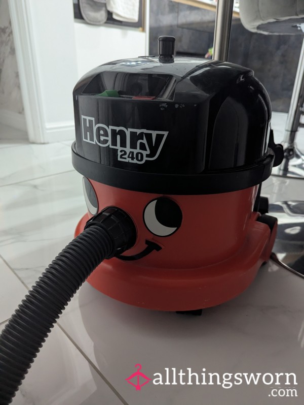 Nurse / MILF Henry Hoover Lucky Bag