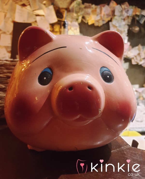 🐷 I'm Thinking Takeaway Piggie 🍛