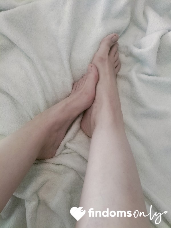 Hidratándome Los Pies Para Pisarte Después