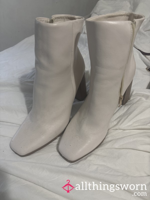 High Heeled Boots