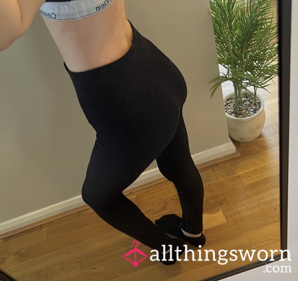H&M Well Worn Black Ribbed Leggings Size S 🖤