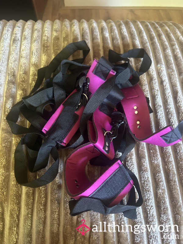 Hog Ties For The Bed 🛌 😈 Imagine What You Could Do With These😈