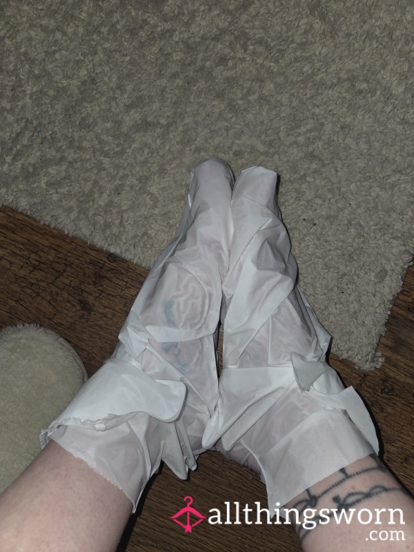 ✨️ Creamy Honey And Almond Foot Mask, Slowly Applied And Ma**aged Into My Soft, Tired Feet…