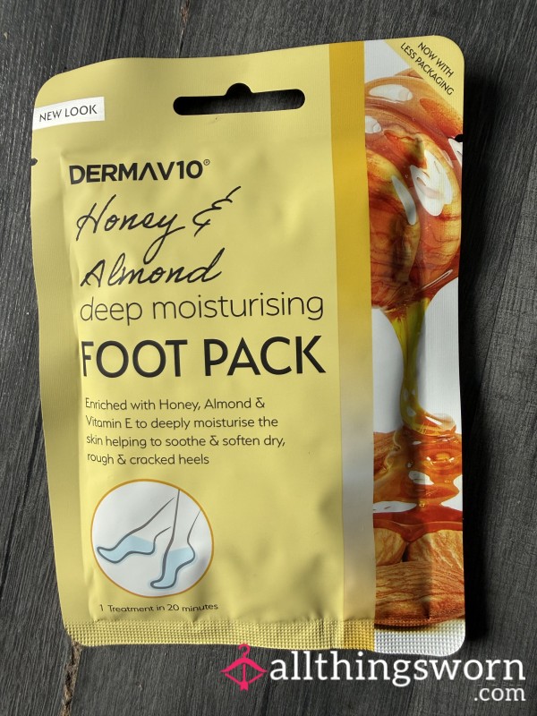 Honey And Almond Foot Mask