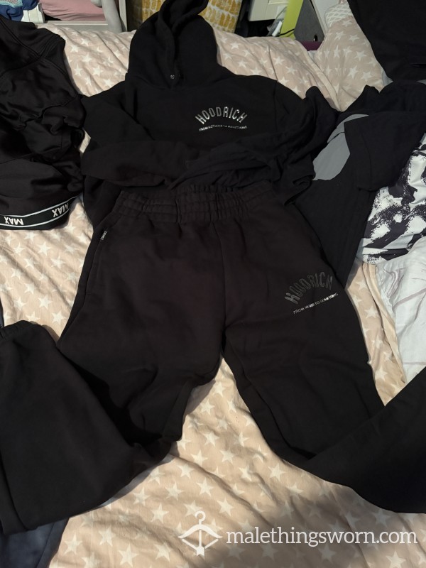 Hoodrich Tracksuit And Tshirt