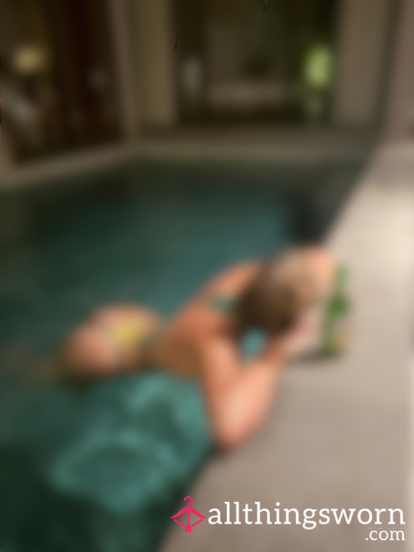 Hot Bikini Pics (green And Yellow)💚💛