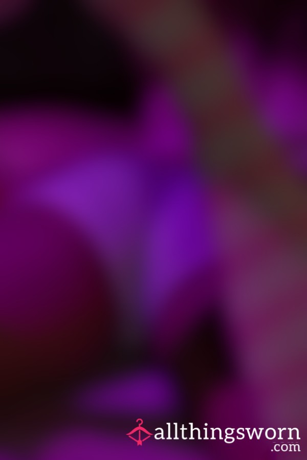 Hot Gamer Girl Photo Set 💕