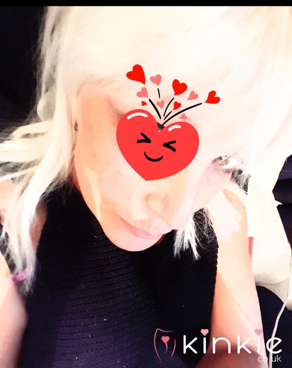 Hot Pictures Hot Blonde 💋💋💋💋