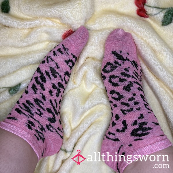 🧦 Hot Pink Leopard Print Ankle Socks - 24hrs Wear Included 🩷