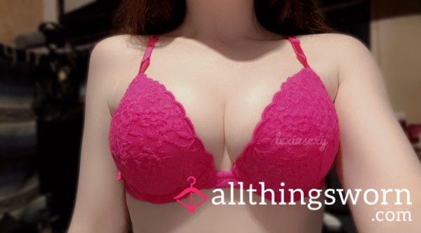 Hot Pink Victoria Secret Lace Push Up Bra 34B 🩷