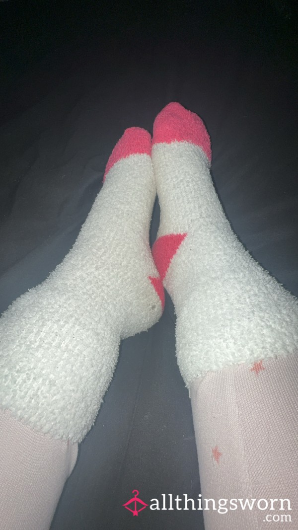 💕Hot Pink & White Fluffy Socks💕