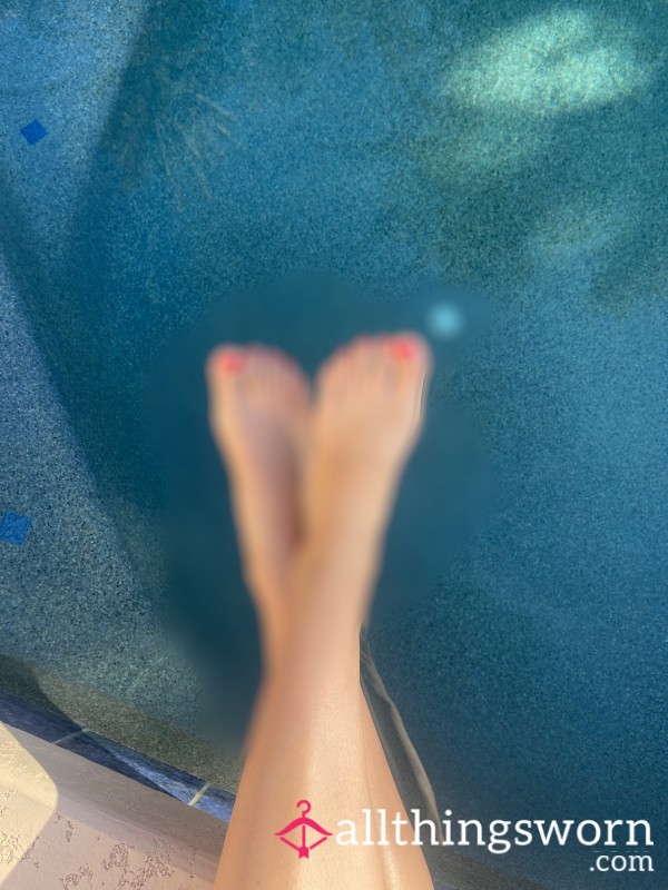 Hot Red Pre-Pedicure Toes And Feet Pics By P**l