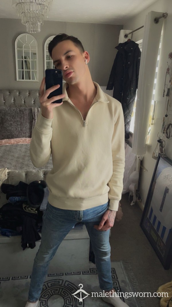 Hot S**ting Session With Me 😈