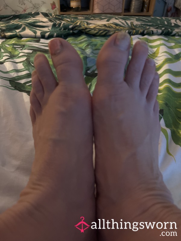 Hot Sweaty Feet Needing A Rub