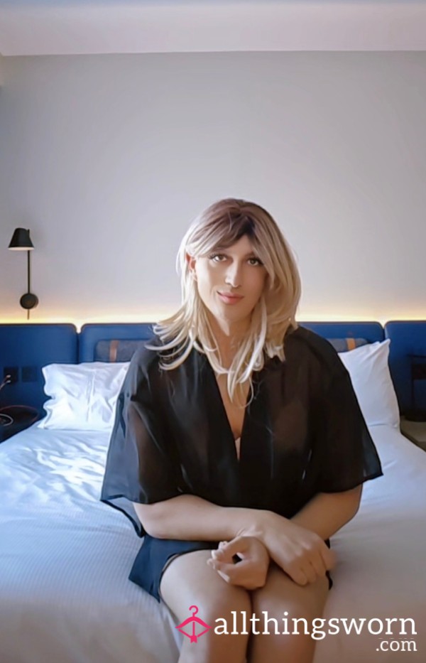 Hotel Diaries - Private Pink Lace 6 Photos