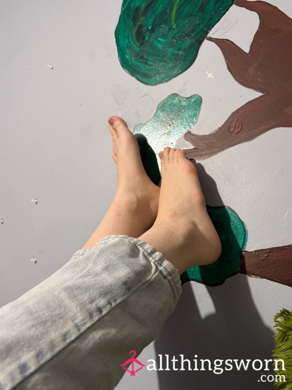 Hottest FEET In The WORLDDDD