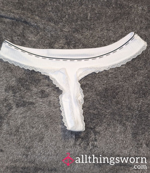 (HS) White Lace Thongs