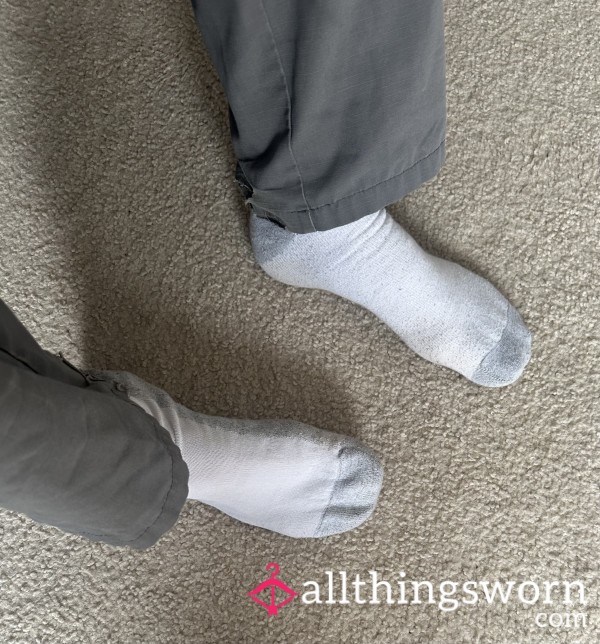 Hubby’s Size 14 Socks