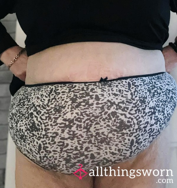 🩲 Huge Black & White Granny Pants - Super Smelly - Worn For 24 Hours 🩲