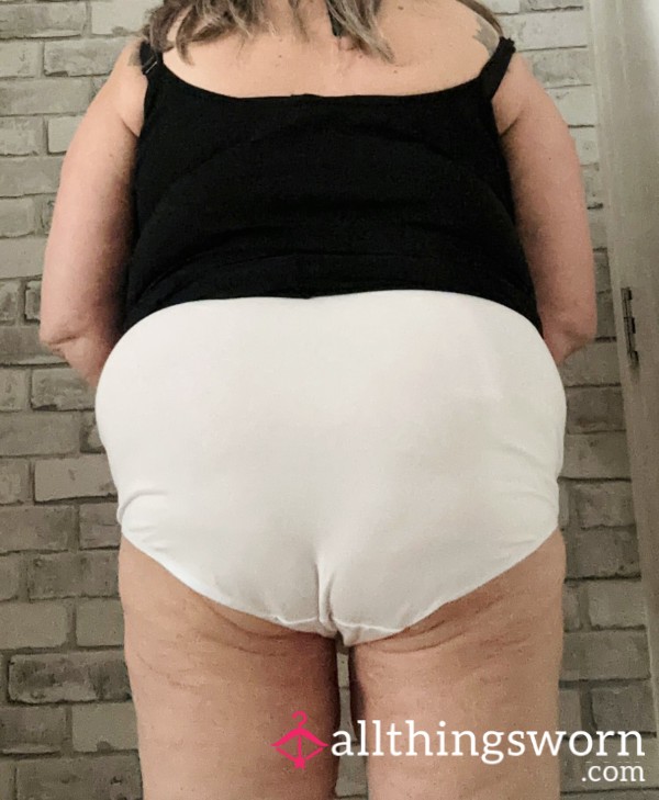🩲 Huge White Granny Pants - Super Smelly - Worn For 24 Hours 🩲