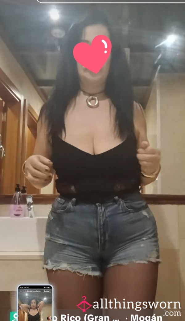 I Am Selling My Blue Short.😉🏃‍♀️