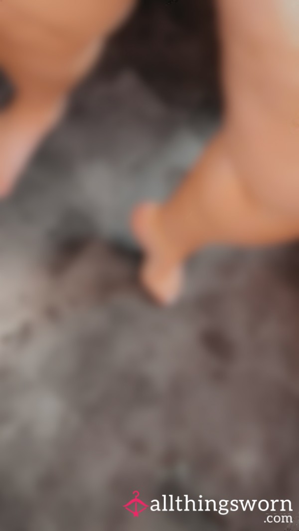 🍋 I Couldn’t Hold It – Bathroom Floor Wetting 🍋