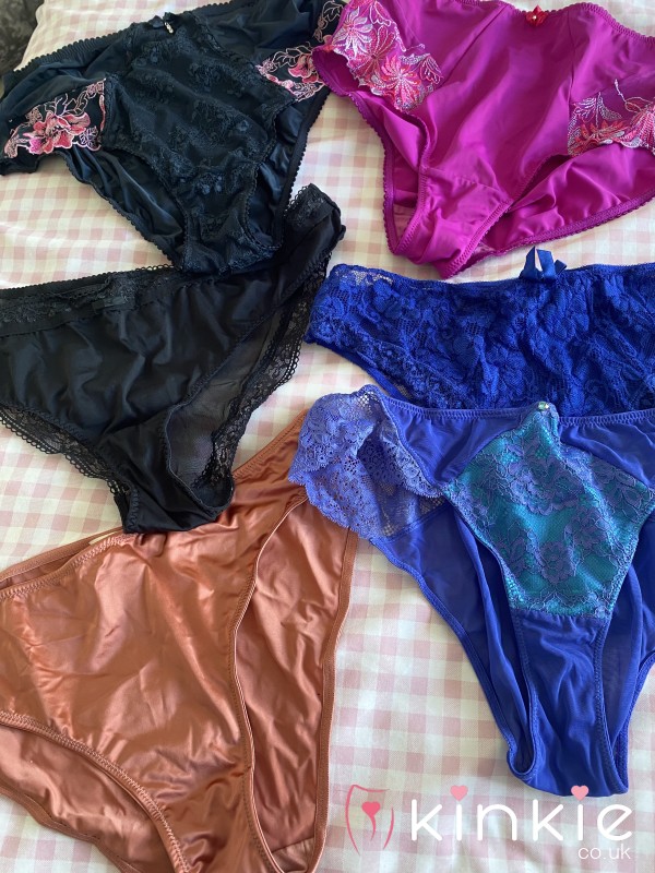 I Love C*mming In My Quality Panties Just For You .I Have A Ma**ive Selection Of Colours And Materials So Let This Very S**y Juicy Pu**y Fill Them Up For You .