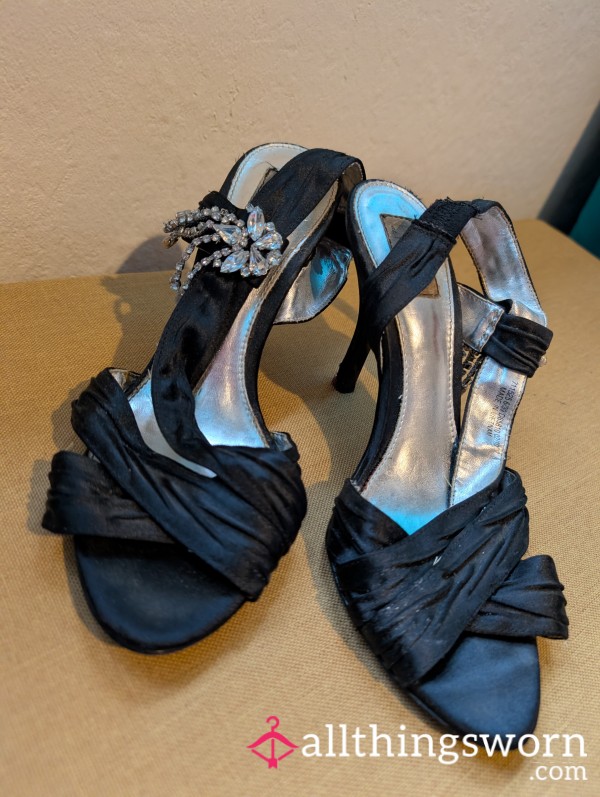 I Never Want To List Another Pair Of Shoes Again 😭