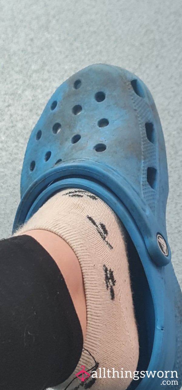 I Really Need These Filthy Crocs Cleaning Little Slave !! NOW