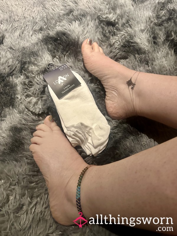 Ideas To Destroy These New Clean White Trainer Socks 🧦 Subs Tip With Your Suggestions And The One I Like The Best Comes True With A Video Of It Being Done 😈