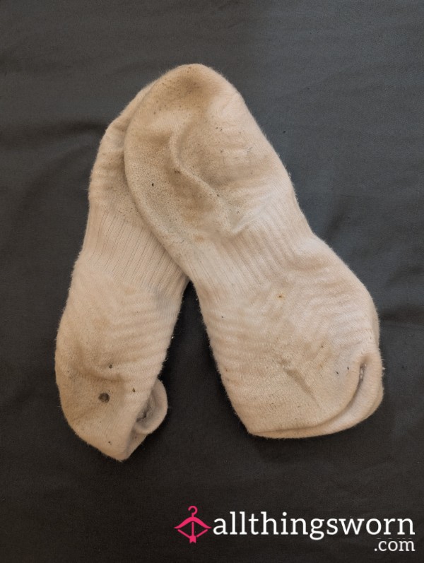 If You Love Strong Smelling Socks, These Are For You 🧦🔥