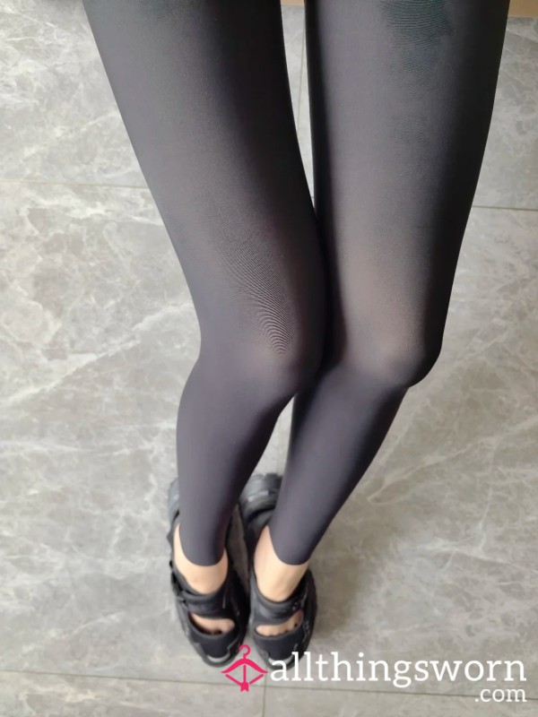 I'll Have You Hooked 😋🔥🥵 Taste My Panties, Dripping With My Juices 💦💦 Get Lost In My Scent 💦💦 😋🔥 Worship My Perfect Bu*t 🍑🍑🍑