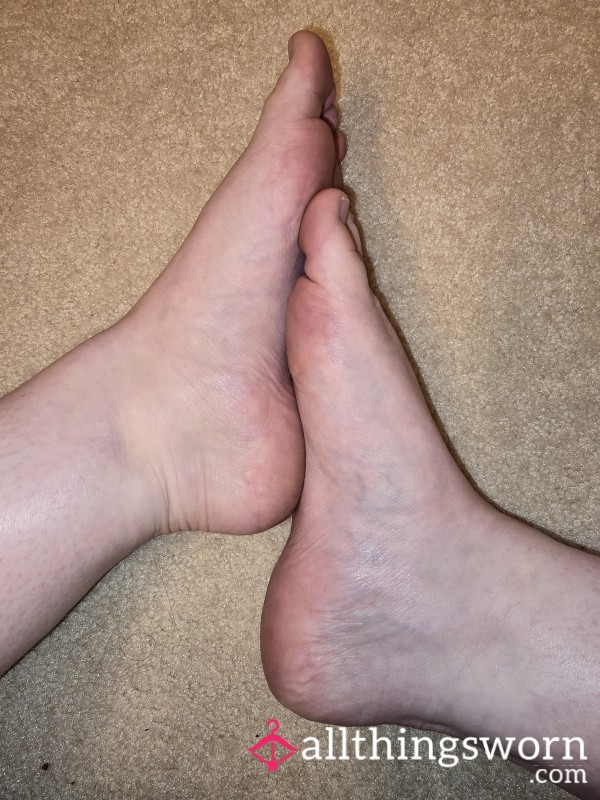 I'll Write Your Name On My S**y Feet