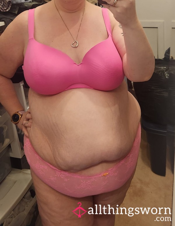 I'm Gonna Keep On Dancing At The Pink Panty Club!