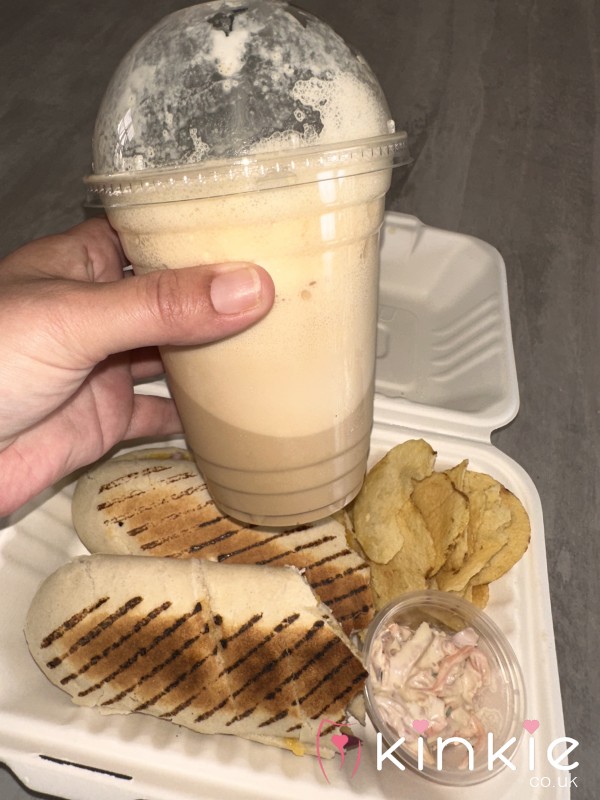Imagine, In This Day And Age, A Woman Having To Buy Her Own Coffee & Lunch🤦🏼‍♀️ DO BETTER LOSERS!!