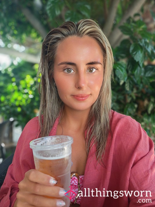 🍆 In 🕳️ On The 🏖️