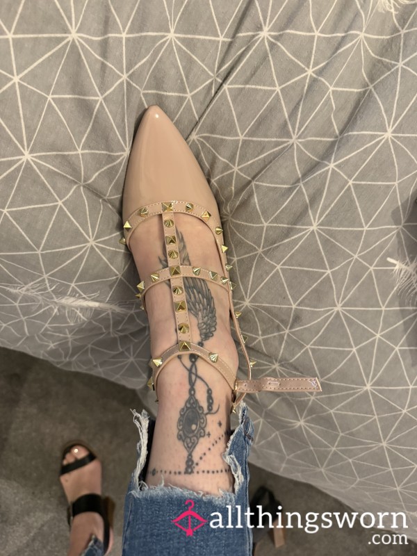 💕 Inked Heels & Feet Photo Set – Exclusive Pics