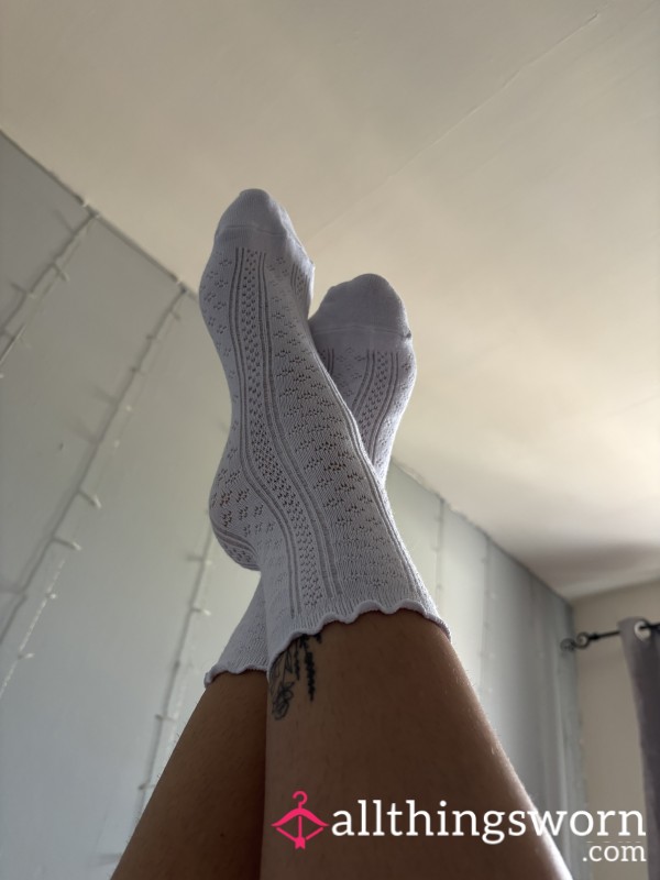 Innocence Never Smelled So Dirty – Worn White Lace Effect Frilly Socks😈🥵
