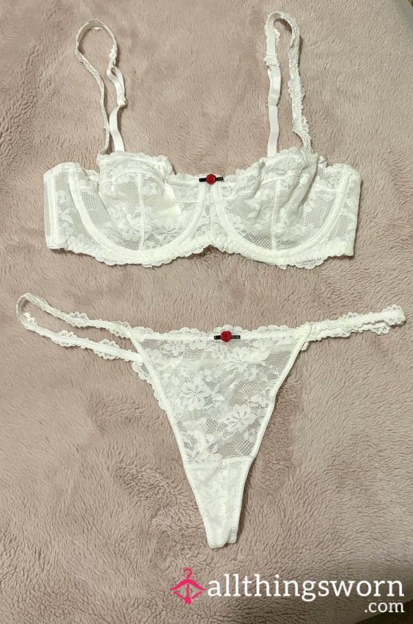 Innocent Lace… With A Naughty Edge 💍🤍