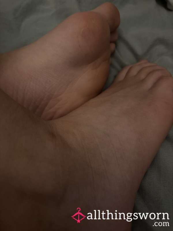 Instant Toe Tease – Ready When You Are