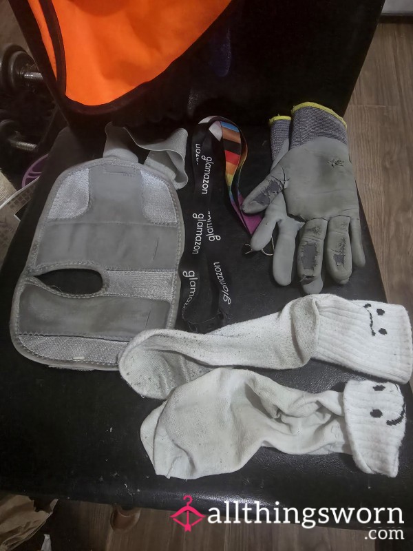 Intense Shift Worn 4-Piece Bundle: Socks, Gloves, Brace & Lanyard (UK ONLY / P&P INCLUDED)
