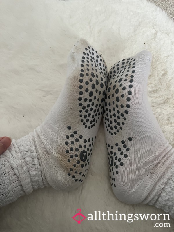 Intensely Worn Pilates Grip Socks – 3+ Day Sweat-Soaked, Stinky Heaven For Dirty Sock & Foot Lovers 🧦💦👣