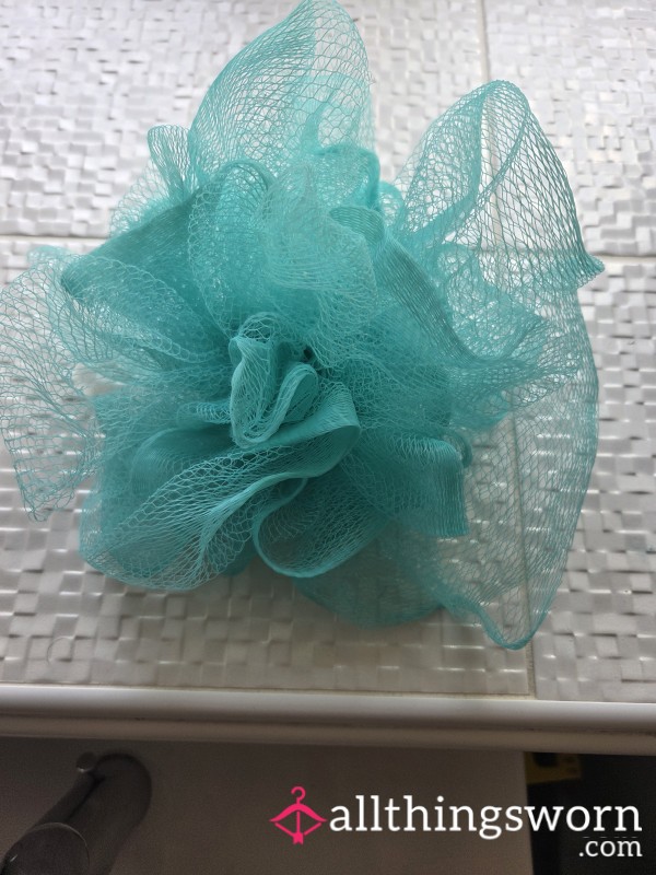 Intimate Sponge
