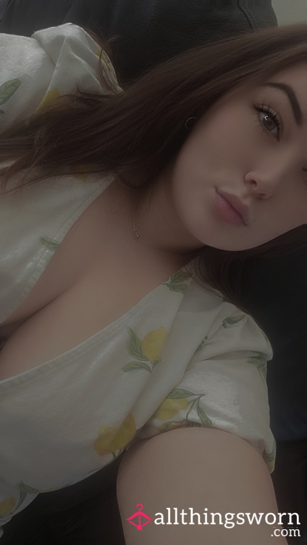 Isn't She Pretty ♡