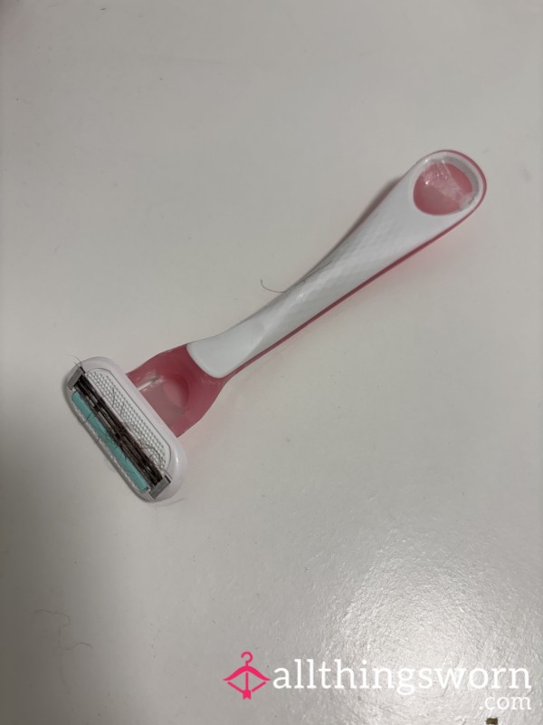 It Was About Time I Shaved My Puss, Don’t You Think? Who Wants It..