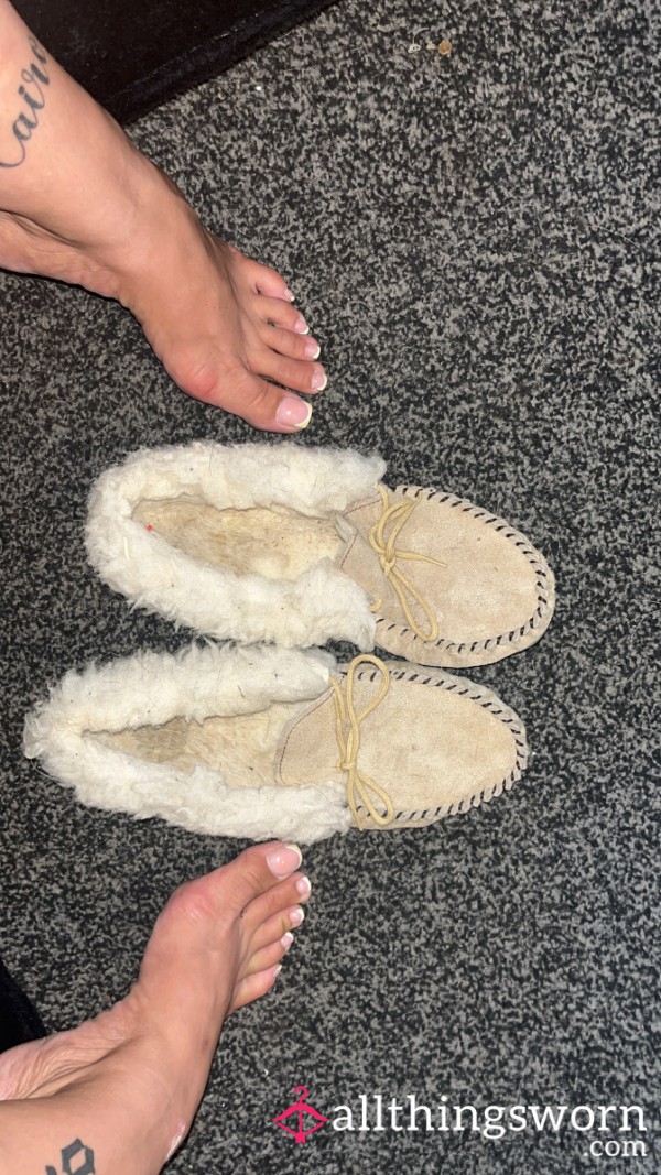 👣💦