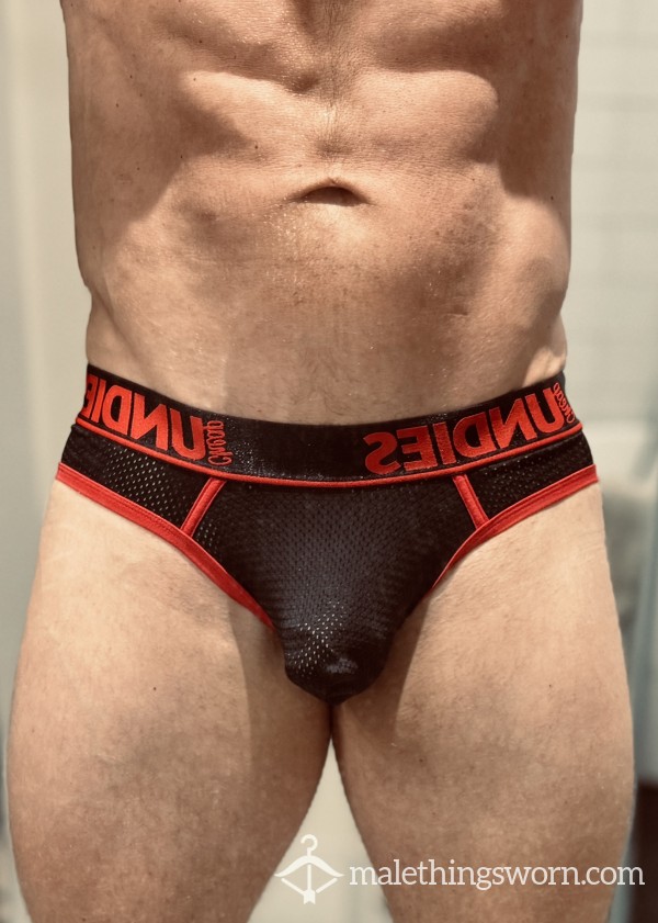 𝗚𝘆𝗺-𝗯𝘂𝗶𝗹𝘁 • 𝗿𝗲𝗮𝗹 𝘄𝗲𝗮𝗿 • 𝗱𝗼𝗺𝗶𝗻𝗮𝗻𝘁 𝗲𝗻𝗲𝗿𝗴𝘆